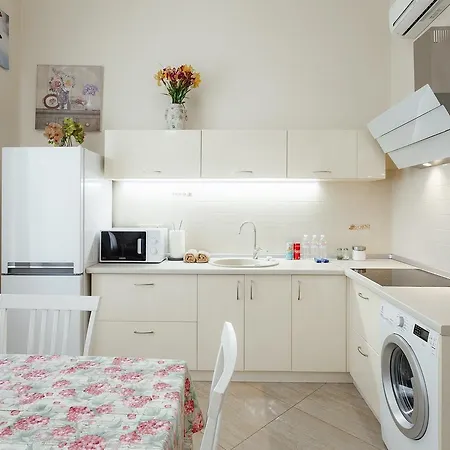 Apartment Near Opera Theatre Apartment *