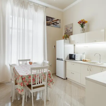 Apartment Near Opera Theatre * Odesa