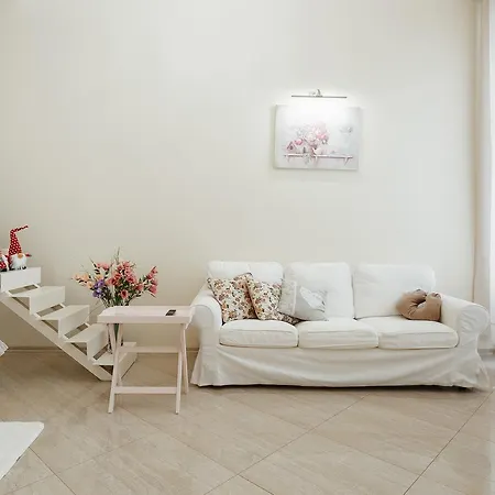 Apartment Near Opera Theatre Apartment
